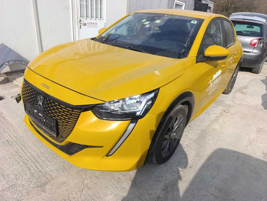 Пежо 208  Е208  / Peugeot 208  2  - 1,2I и E208 - на части
