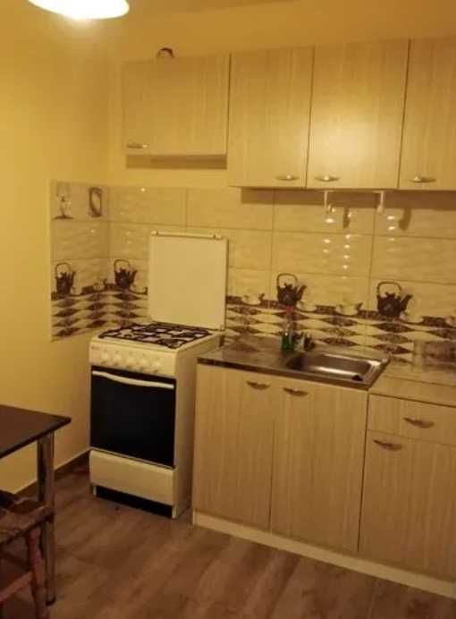 Дава се под наем Едностаен апартамент в Пловдив, Гагарин - 60 кв.м за 193.8 € - Снимка #1