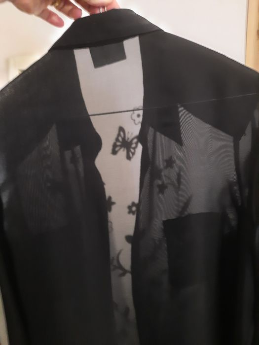 Cămașă de dama semi transparenta și pulover ( rochie Benetton .)