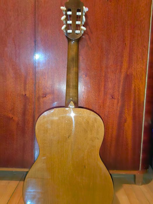 Vând chitară! Pentru mai multe poze si detalii in privat!