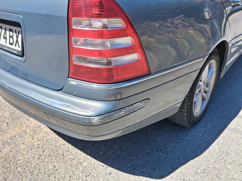 Mercedes c220.