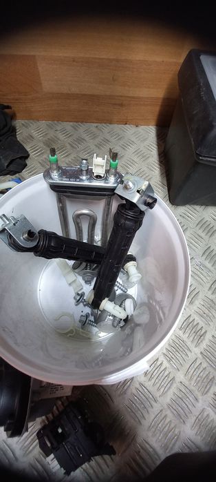 Части за Пералня Whirlpool