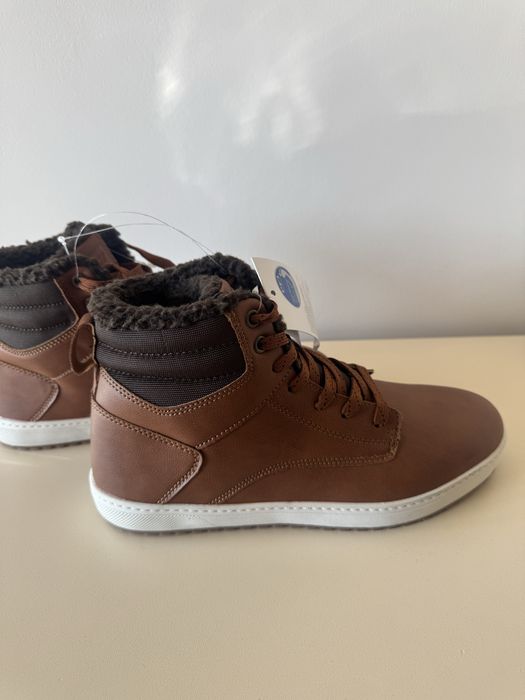 Мъжки обувки 42 номер. Нови