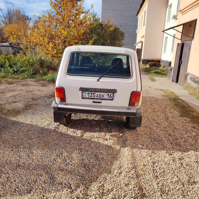 Продам ниву 21214