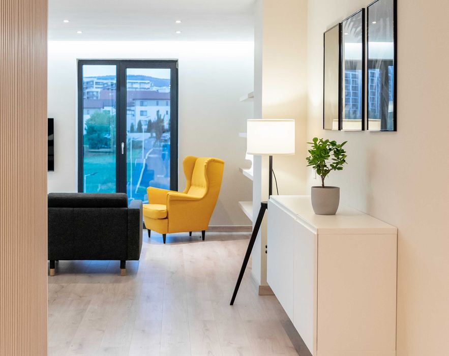 PF dau in chirie apartament de lux 3 camere A Muresanu str Presecan bloc nou cu priveliste