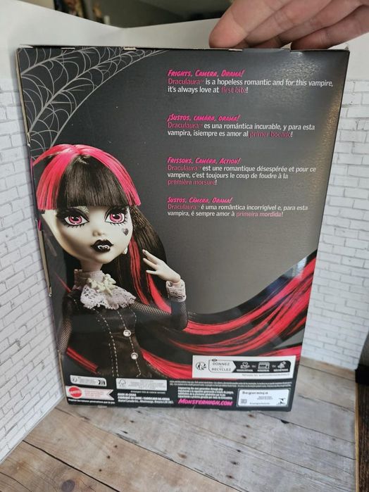 Papusa Monster High Draculaura