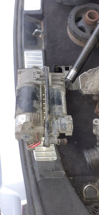 Compresor perni aer Mercedes E cls