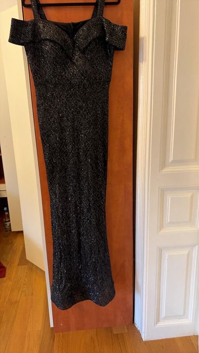 Rochie lunga mulata cu paiete