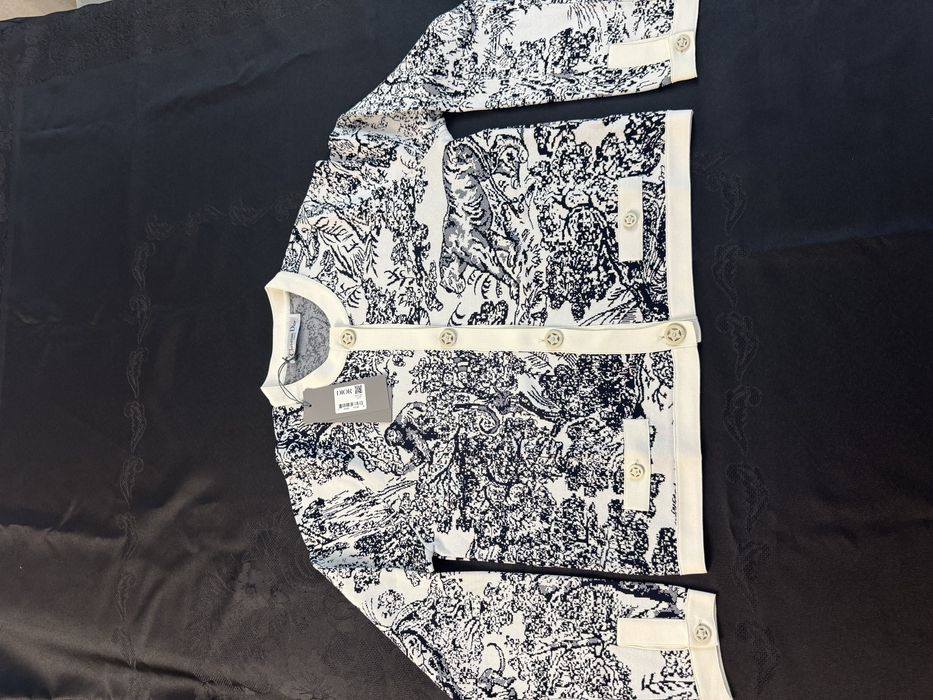 Dior-Оригинална чисто нова дамска жилетка S размер