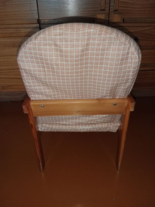 Детский стульчик со столом