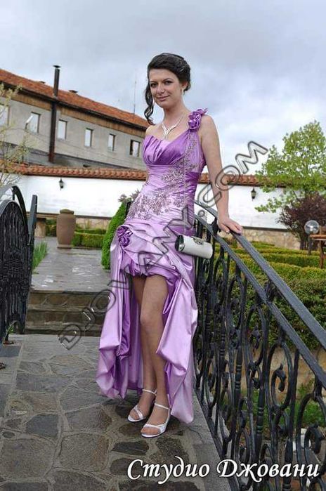 Абитуриентска рокля