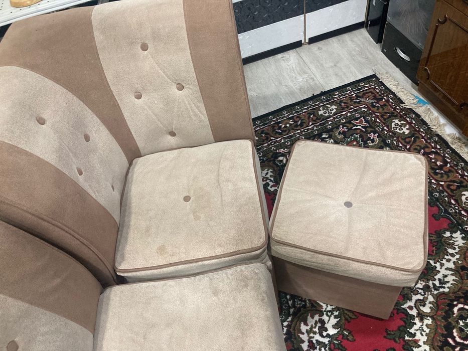 Кухонная мебель. Угловой диван, б/у.