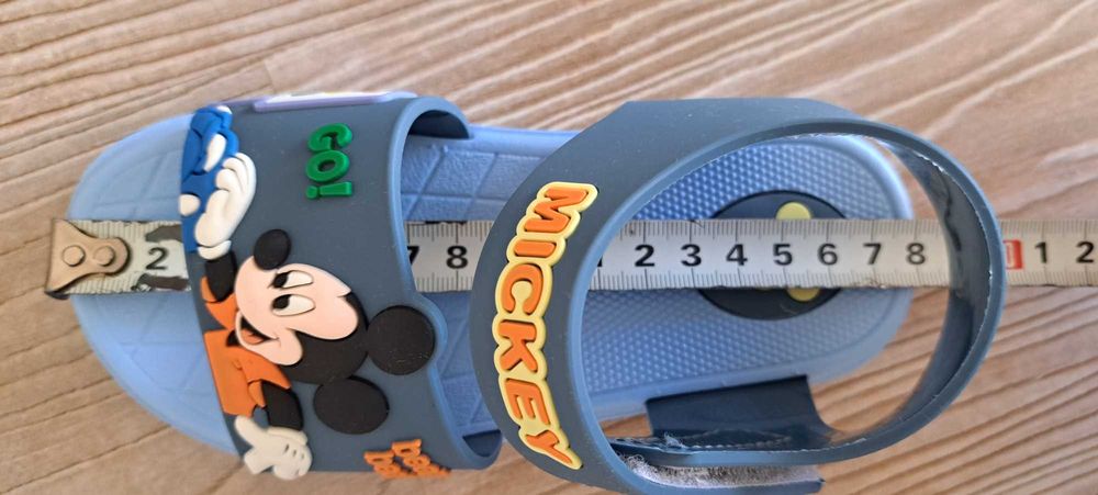 Детски сандали на Disney