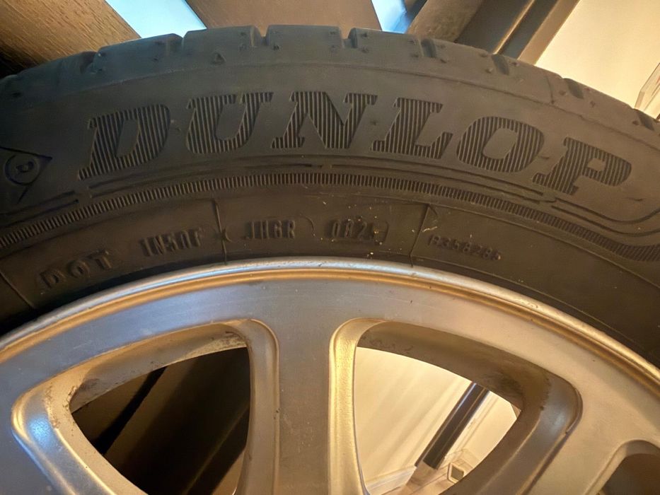Vand anvelope Vara Dunlop + jante BMW