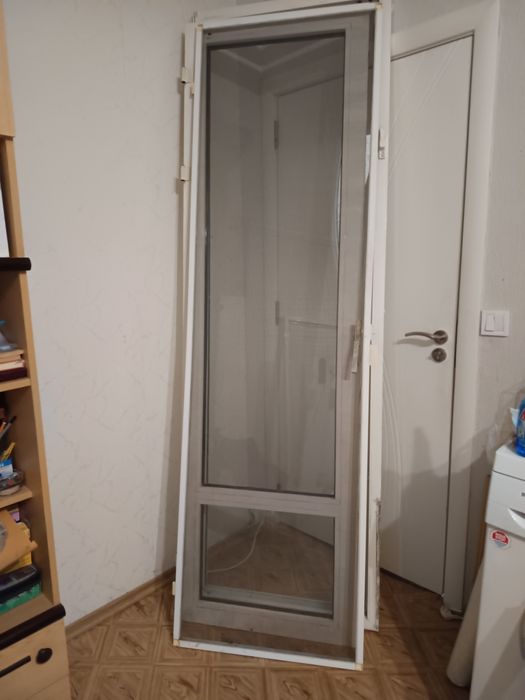 Алуминиева врата