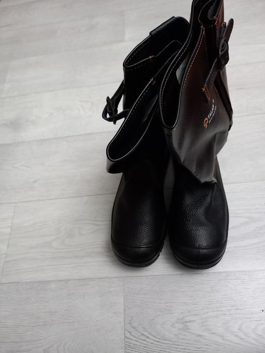 Продам сапоги мужские