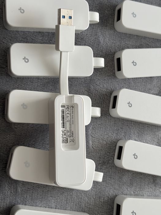 Adaptor de retea USB 3.0 la Gigabit Ethernet UE300