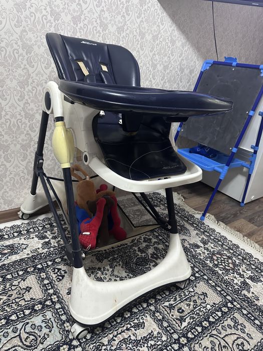 Стол детский для кормелние