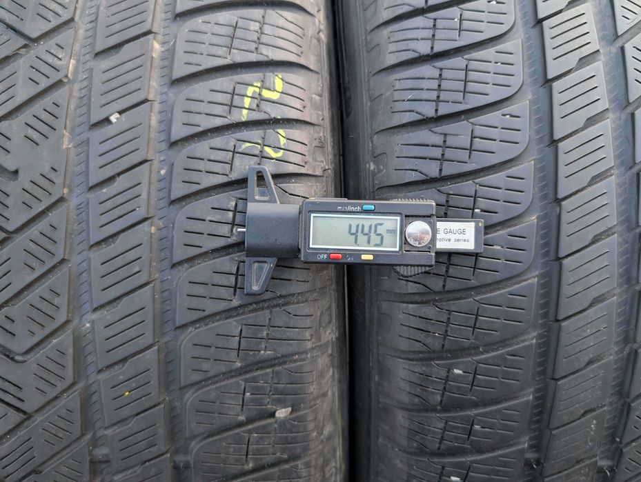 SET 2 Anvelope Iarna 325/40 R22 PIRELLI Scorpion Winter 114V