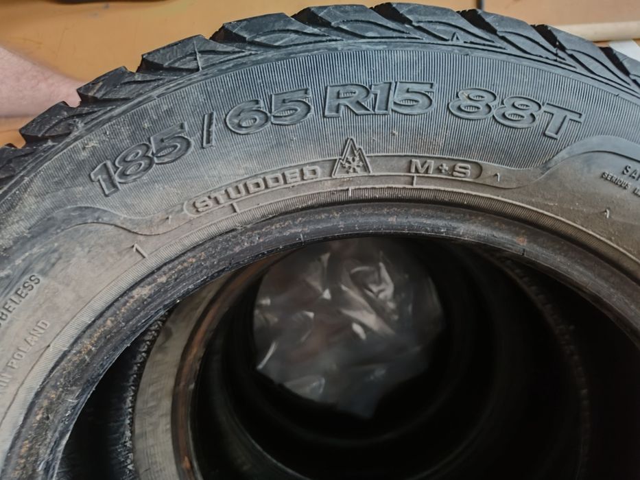 Продам резина зима R15