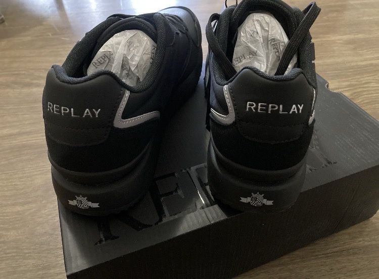Чисто нови Мъжки сникърси Replay