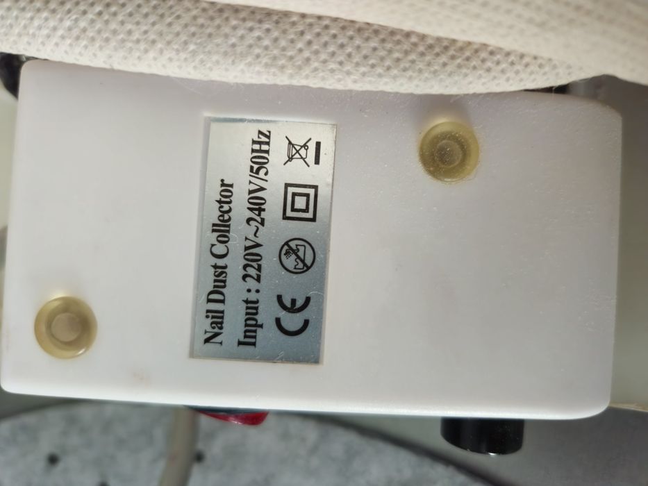 Aspirator unghii Cupio