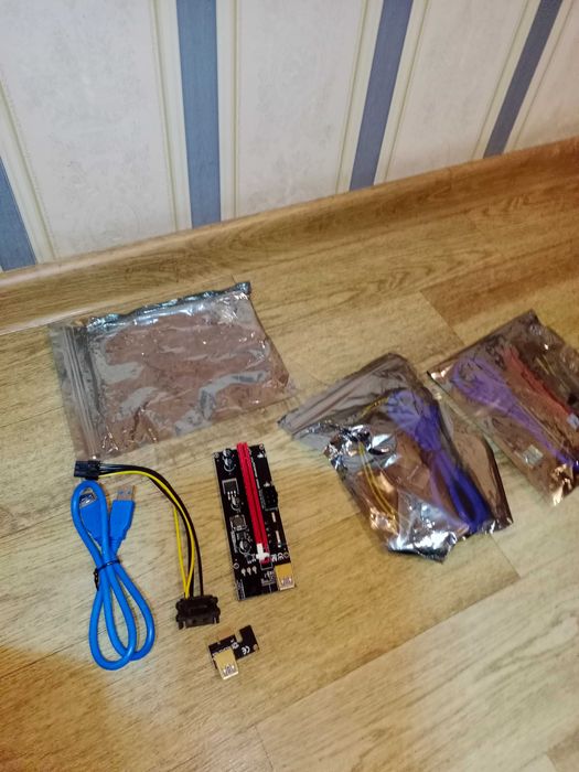 Продам рейзер для компьютера абсолютно новые адрес 6мкр(кунаева)