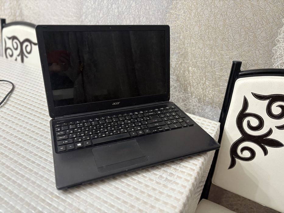 Продается ноутбук acer срочно