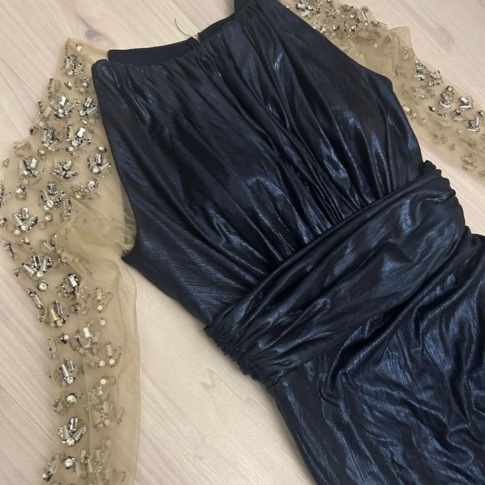 Платье вечернее