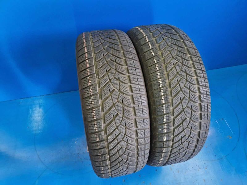 2 Goodyear R19 235/55
зимни гуми DOT4118