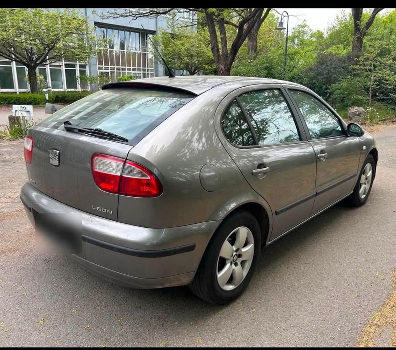 Vând Seat Leon 1.6 16v în stare foarte buna de funcționare.