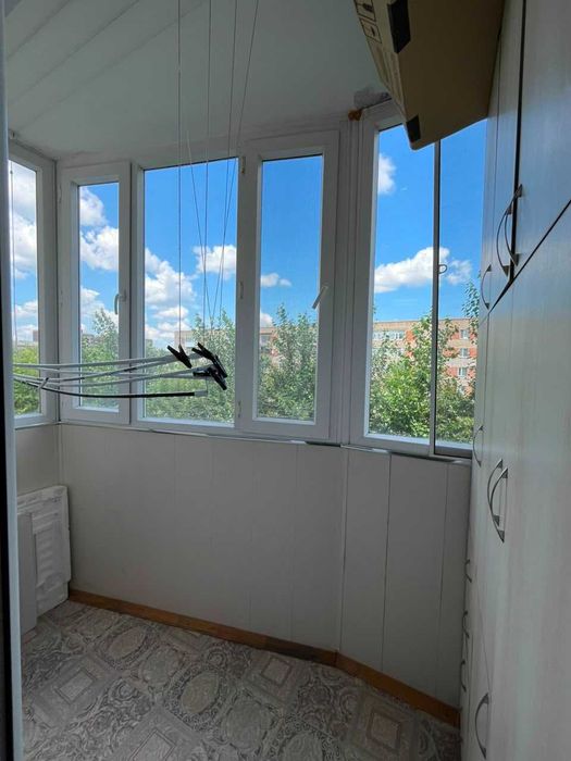 продам 2 комнатную квартиру