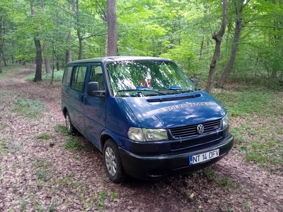 Vând  transporter T4 an 2003 in stare foarte bună  preț  3500euro