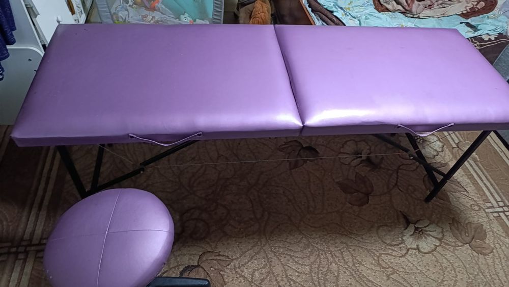 Продам кушетку со стулом