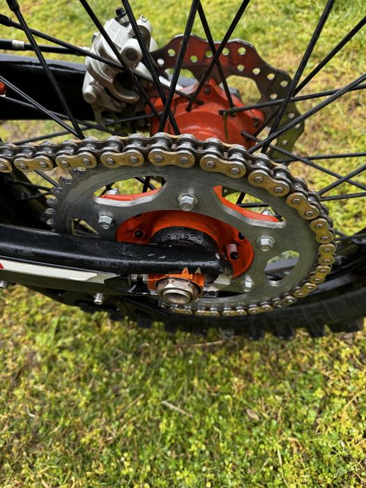 upbeat 300 ТОП СЪСТОЯНИЕ много ЕКСТРИ ЦЕНА по договаряне