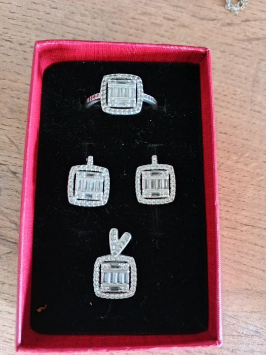 Serebro kumush kamplekt