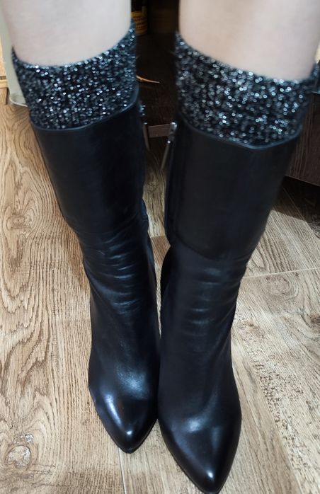 Полусапожки продаются