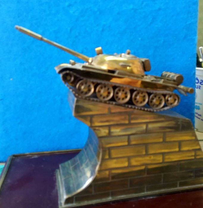военная техника макет танка  СССР Т-55