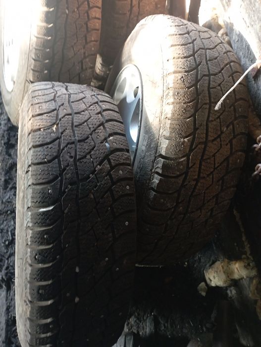 Продам колеса на Мерседес 124