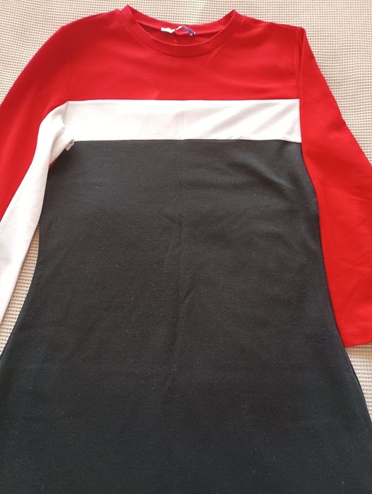 Zara рокля в бяло, червено и черно