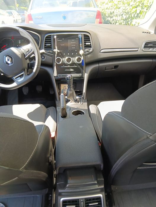 Vând Renault Megane echipare zen 2022,140CP