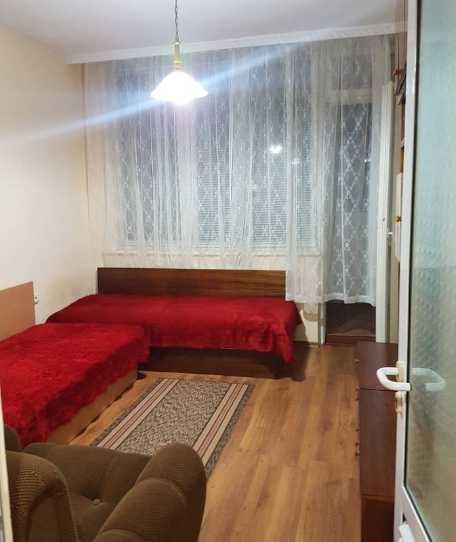 Дава се под наем Двустаен апартамент в Бургас, Център - 55 кв.м за 175 € - Снимка #4