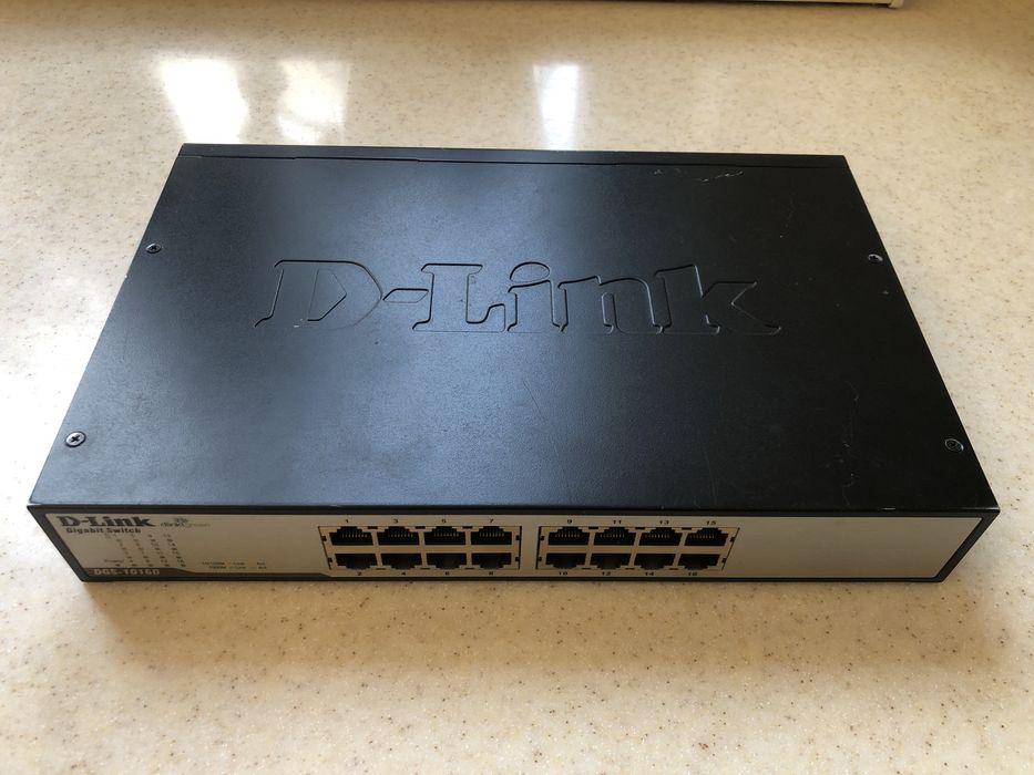 Коммутатор D-Link DGS-1016D