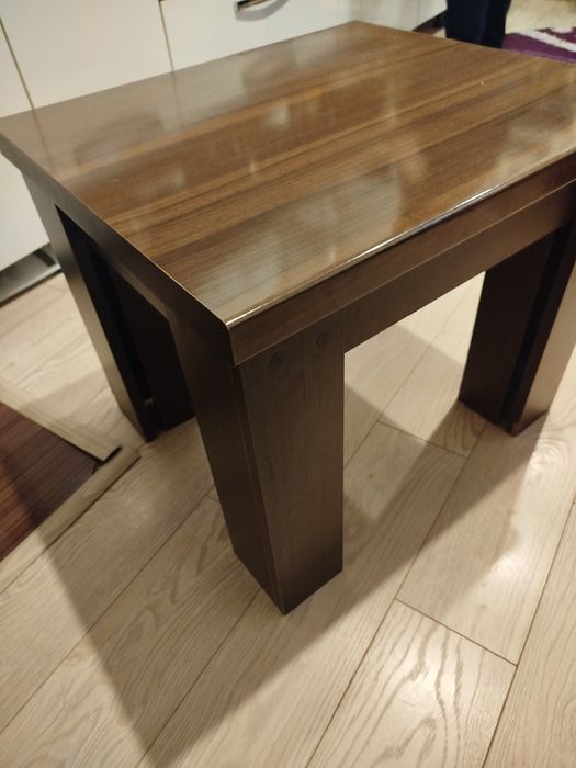 Măsuța de cafea pentru living