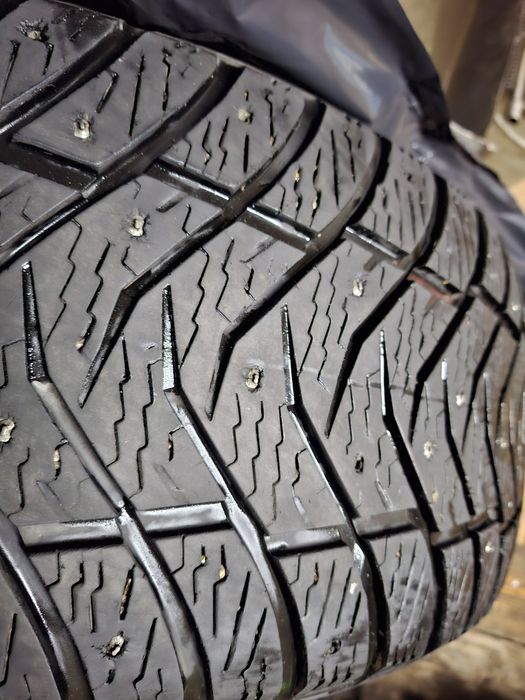 Срочно продам шины R 22