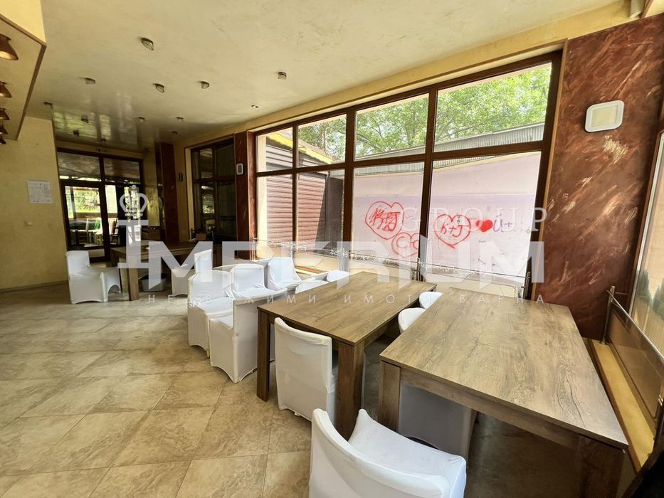 Дава се под наем Заведение в Варна, Младост 1 - 250 кв.м за 816 € - Снимка #8