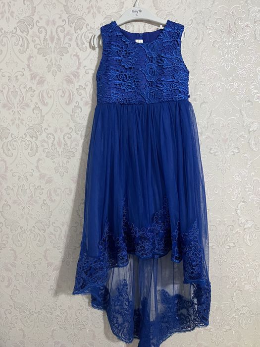 Платье нарядное на девочку