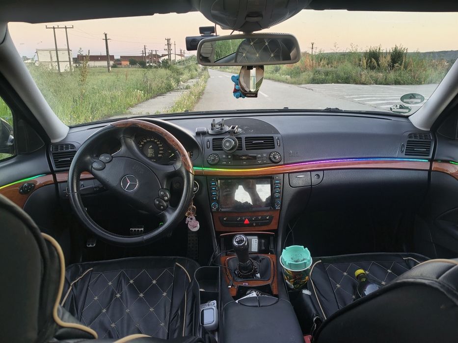 Mercedes  E 220  2007