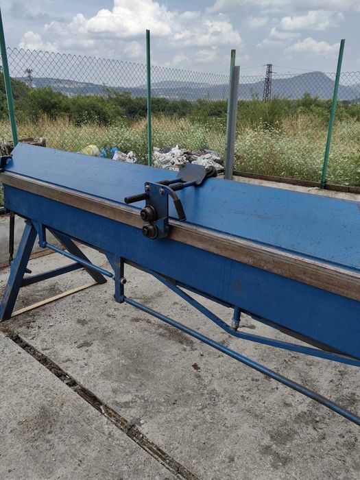 Абкант 4 м за огъване на ламарина
