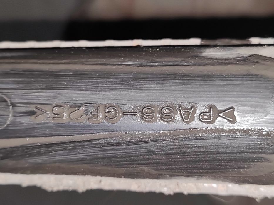 Радиатор Лексус кроссовер